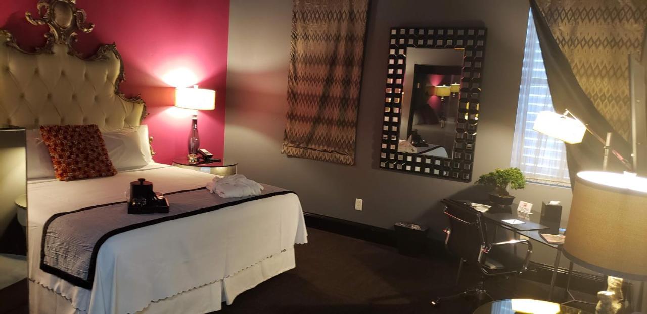 Deluxe King Room at Vu Guesthouse