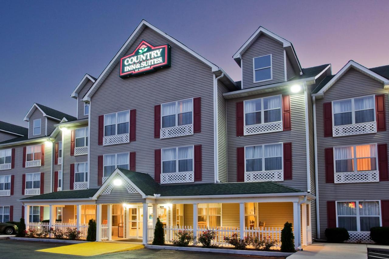 King Room - Disability Access/Non-Smoking at Country Inn & Suites by Radisson, Hiram - Atlanta Northwest