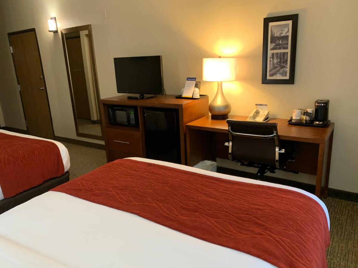 Queen Room with Two Queen Beds - Accessible/Non-Smoking at Comfort Inn South