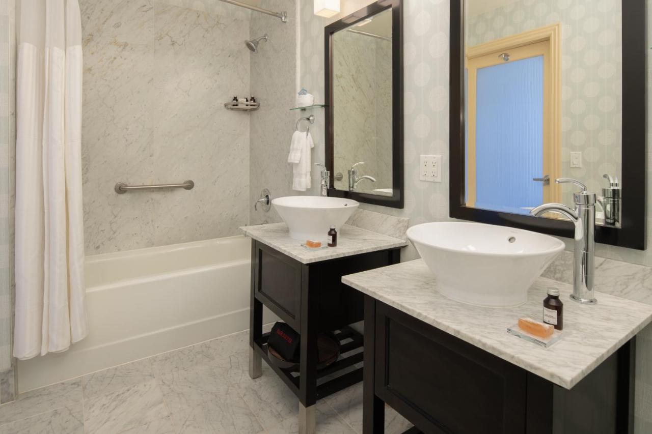 Shattuck Suite at Hotel Shattuck Plaza