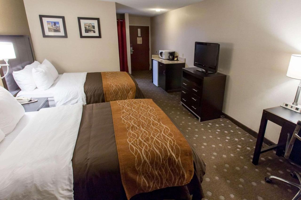 Double Room with Two Double Beds - Non-Smoking at Comfort Inn Pittsburgh Crafton