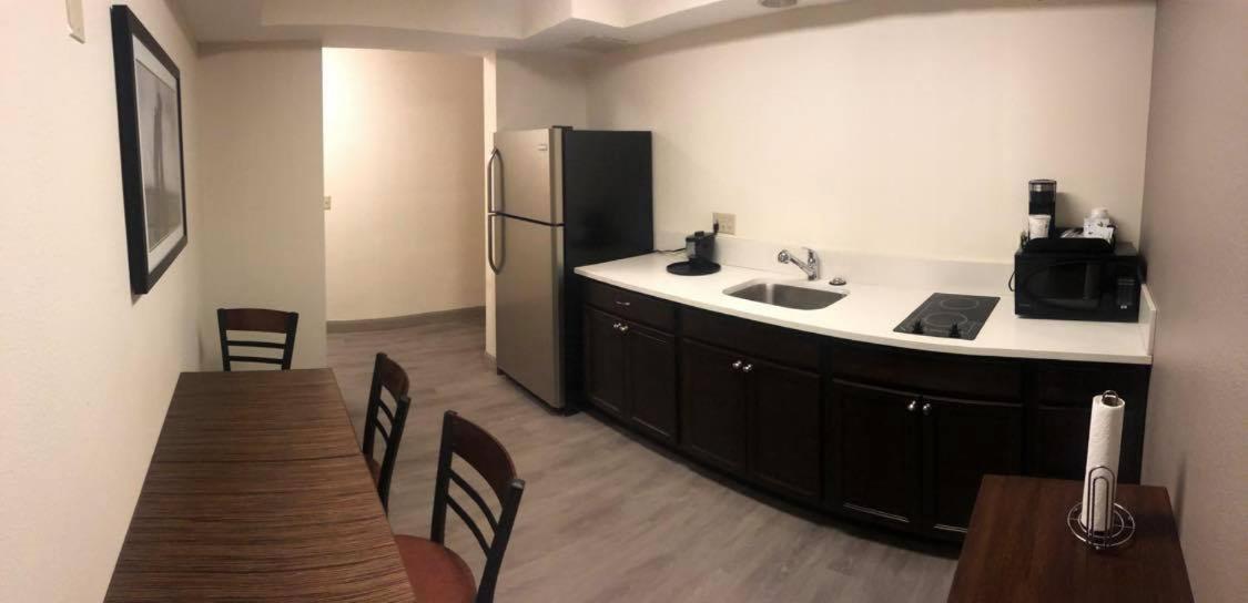 Queen Kitchen Suite Non Smoking at Best Western Mt. Hood Inn