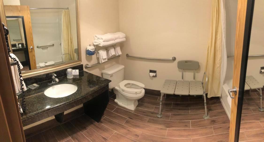 Queen Disability Access Non-Smoking at Best Western Mt. Hood Inn