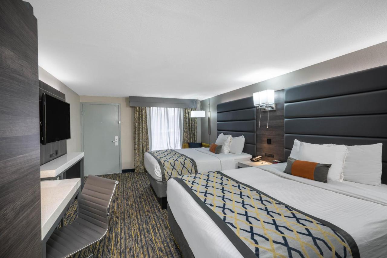 Deluxe One-Bedroom Suite- Non-Smoking at Baymont by Wyndham Murfreesboro