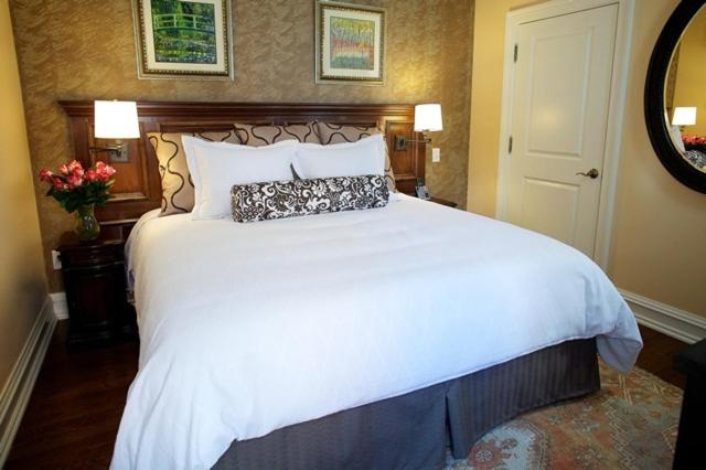 One Bedroom Suite at Guesthouse at Norwalk Inn
