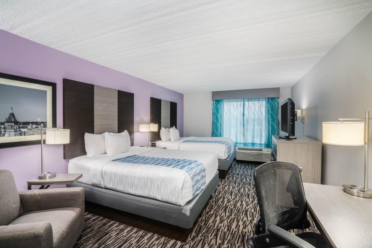 Deluxe Double Room with Two Double Beds at La Quinta Inn & Suites by Wyndham Clarksville
