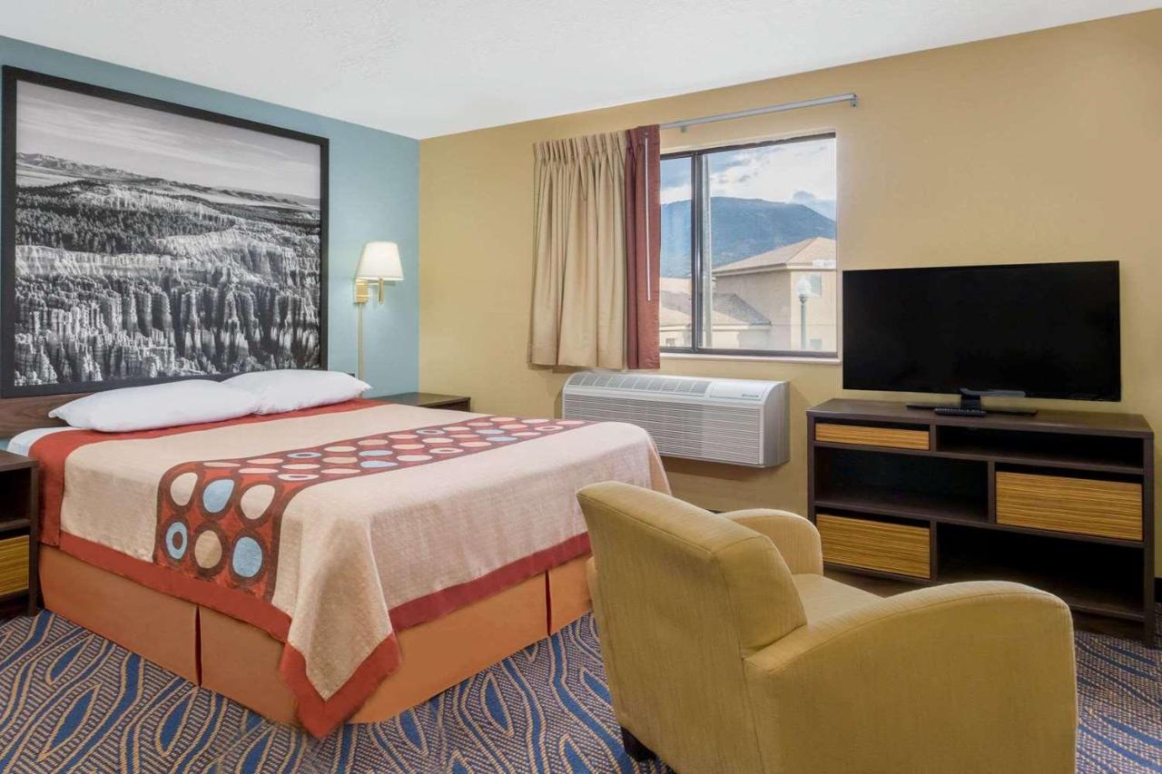 Queen Room - Mobility Access/Non-Smoking at Super 8 by Wyndham Cedar City