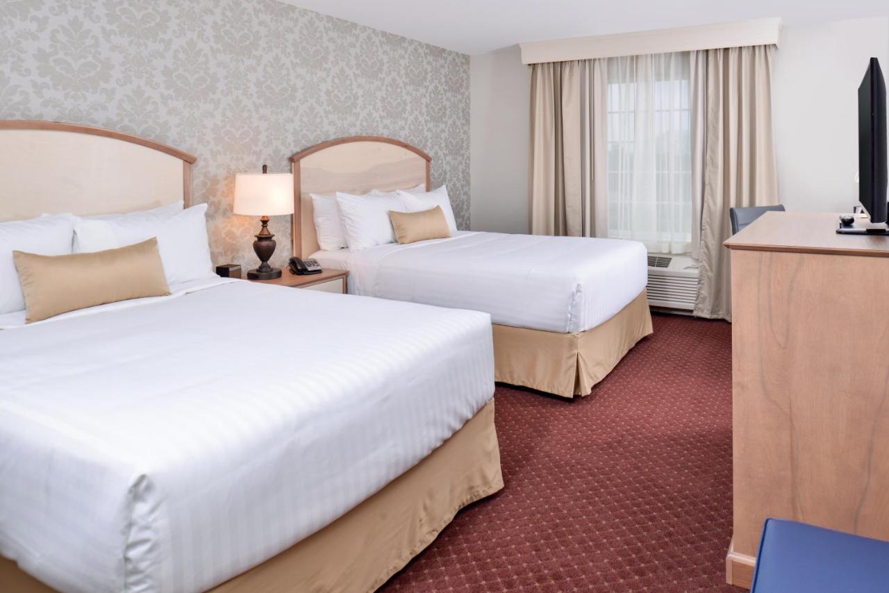 Standard 2 Queen Beds at Appomattox Inn and Suites