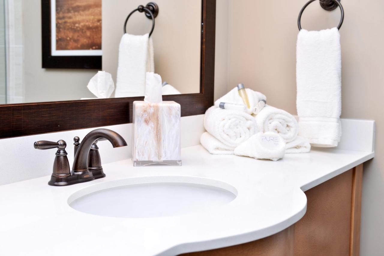Queen Studio at Appomattox Inn and Suites