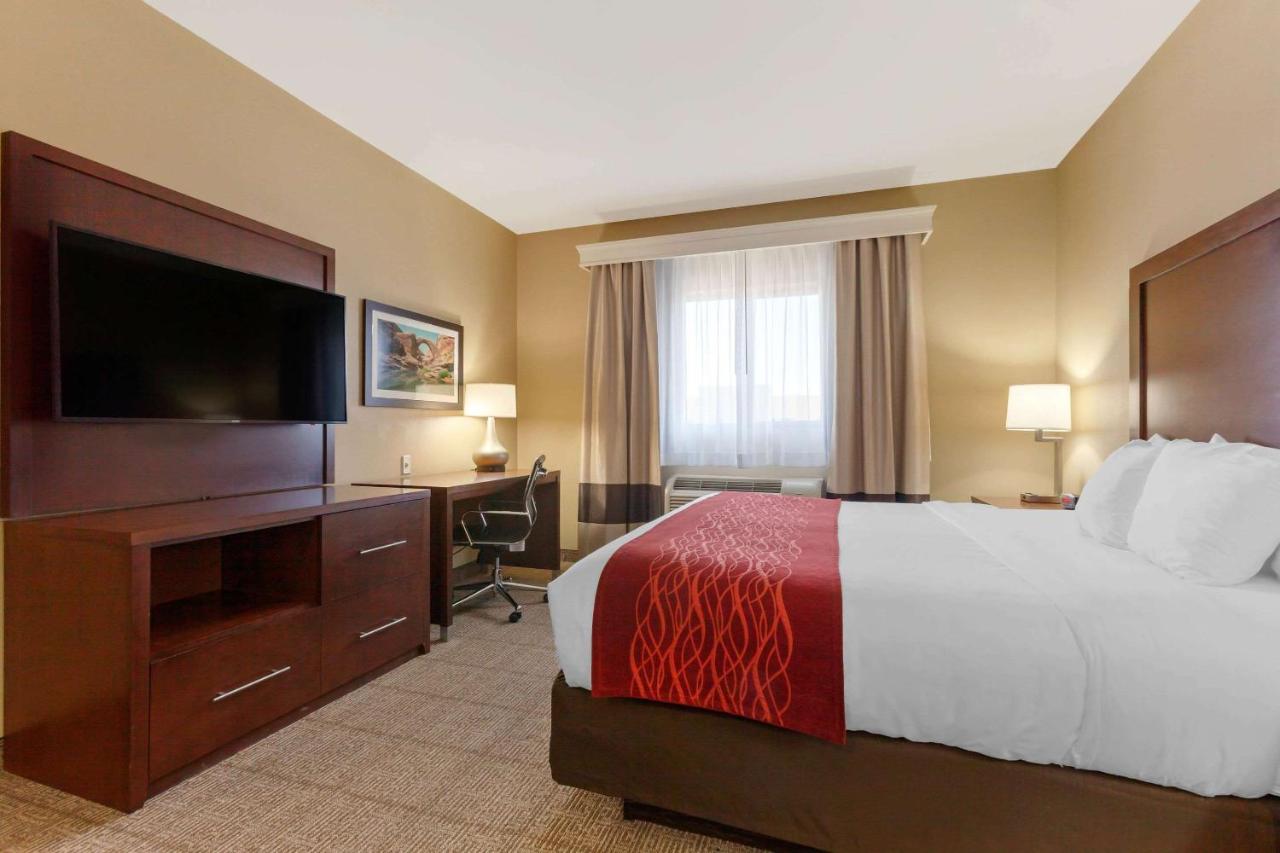King Room - Non-Smoking at Comfort Inn & Suites Page at Lake Powell