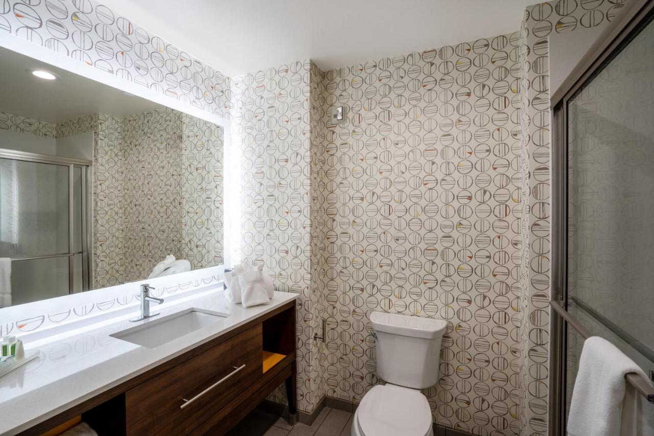 Executive Suite - Non-Smoking at Holiday Inn & Suites Memphis Southeast-Germantown by IHG