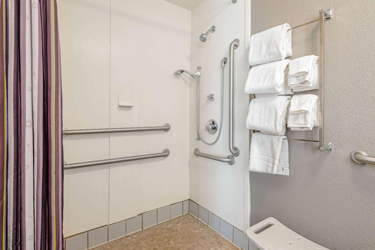 King Room - Disability Access at La Quinta Inn & Suites by Wyndham Orem University Pwy/Provo