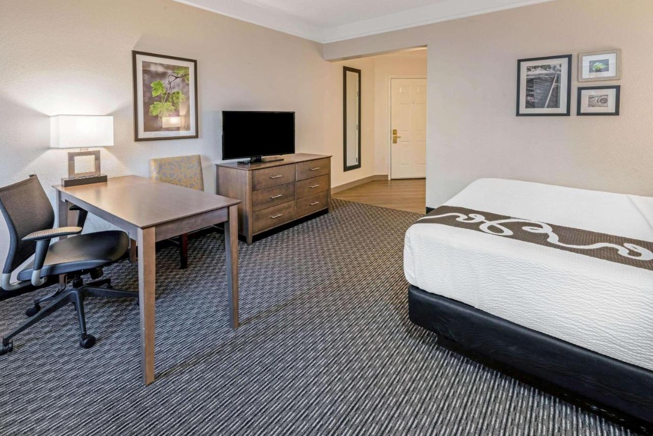Deluxe King Room at La Quinta Inn & Suites by Wyndham Orem University Pwy/Provo