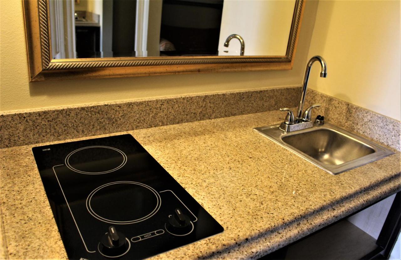 One-Bedroom King Suite with Kitchenette - Disability Access at Country Inn & Suites by Radisson, San Marcos, TX
