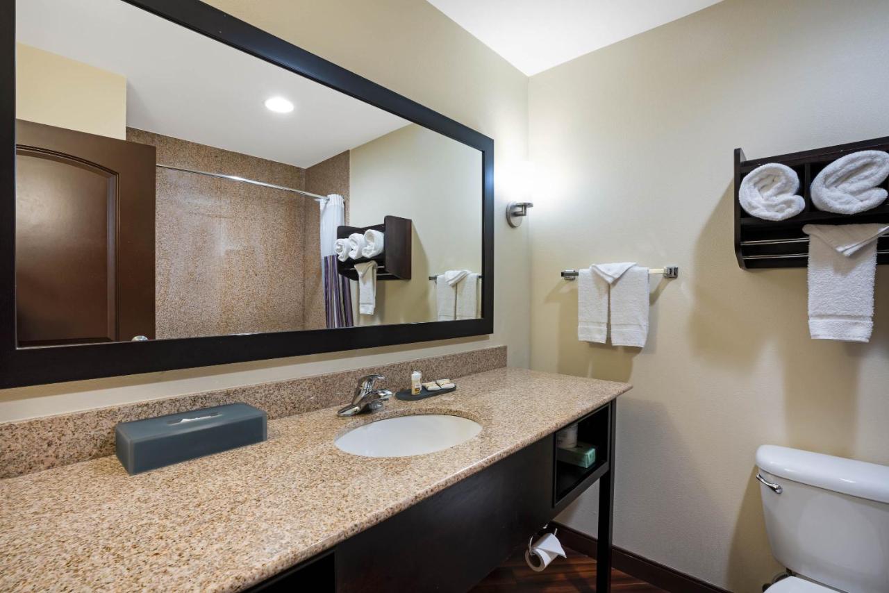 King Room - Non-Smoking at La Quinta Inn & Suites by Wyndham Auburn