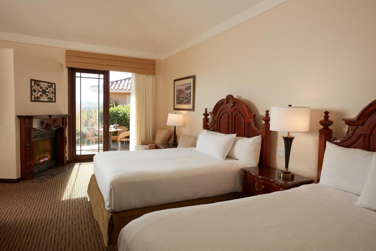 Deluxe Villa at South Coast Winery Resort and Spa