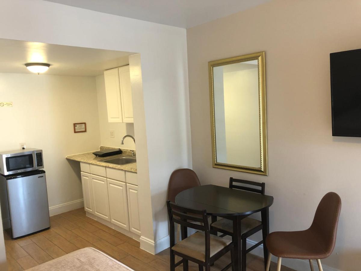 Superior Double Room with Two Double Beds and Kitchen - Free Parking at Beach Place Hotel