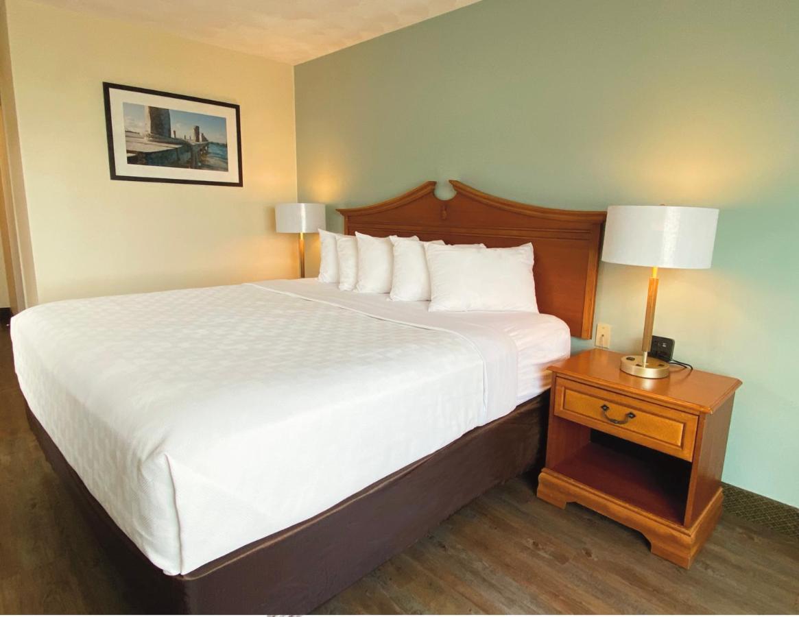 Standard King at Atlantic Beach Hotel Newport