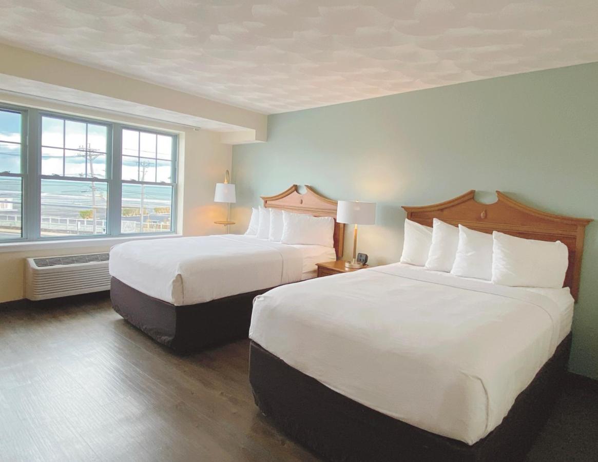 Double Room - Disability Access at Atlantic Beach Hotel Newport