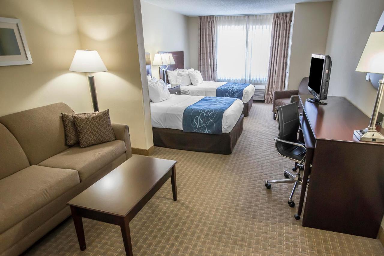 Suite with Two Double Beds - Non-Smoking/Pet Friendly at Comfort Suites University Area Notre Dame - South Bend