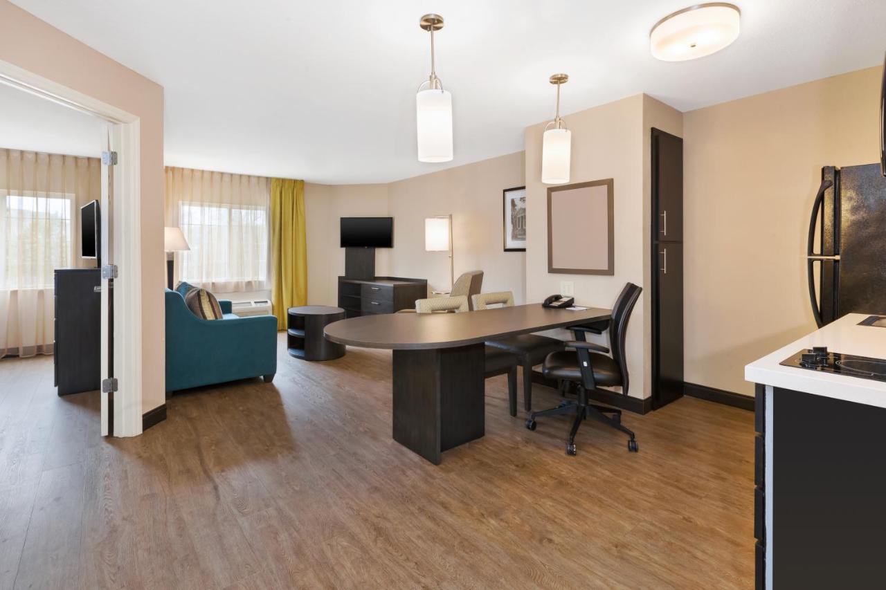 One-Bedroom Suite with Wheelchair Access - Non-Smoking at Candlewood Suites Rocky Mount by IHG