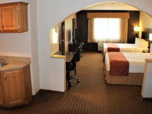 Room #100091319 at Best Western Flora Inn