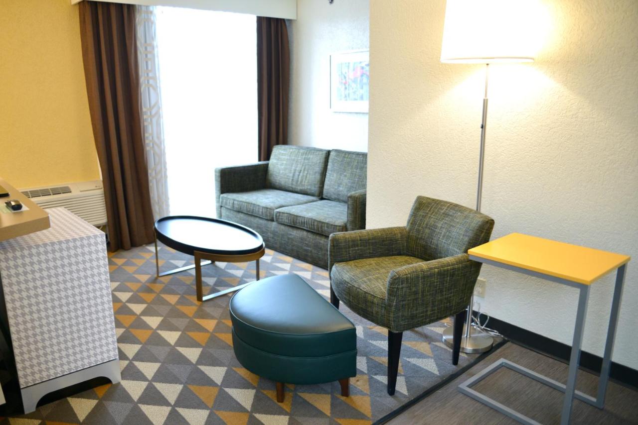 Studio King Suite at Holiday Inn Portland- I-5 S (Wilsonville) by IHG
