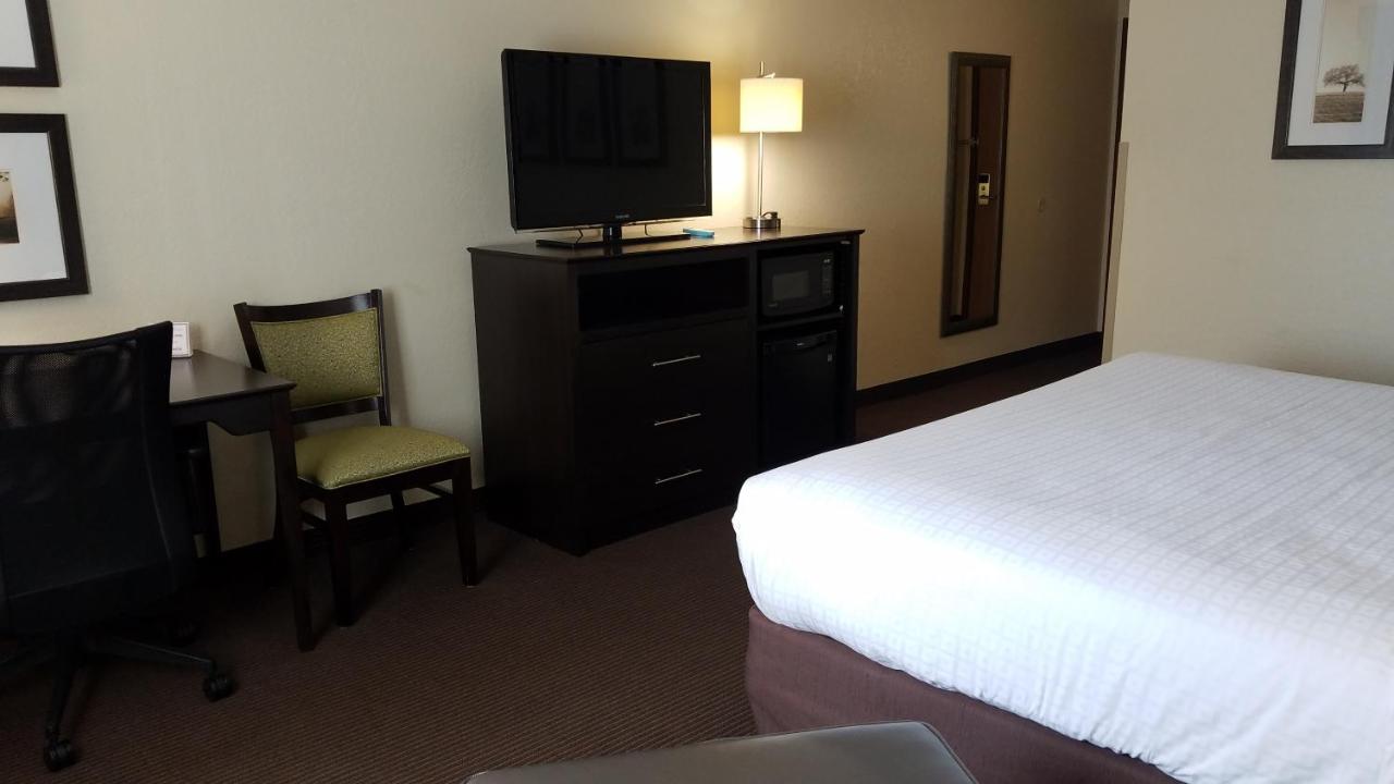 Deluxe King Room - Non-Smoking at AmericInn by Wyndham Rhinelander