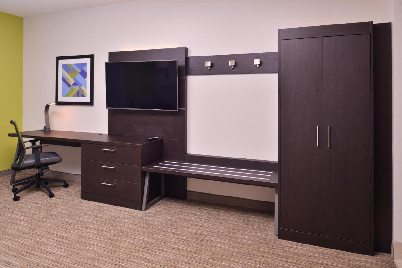 Standard Room at Holiday Inn Express & Suites Mall of America - MSP Airport by IHG
