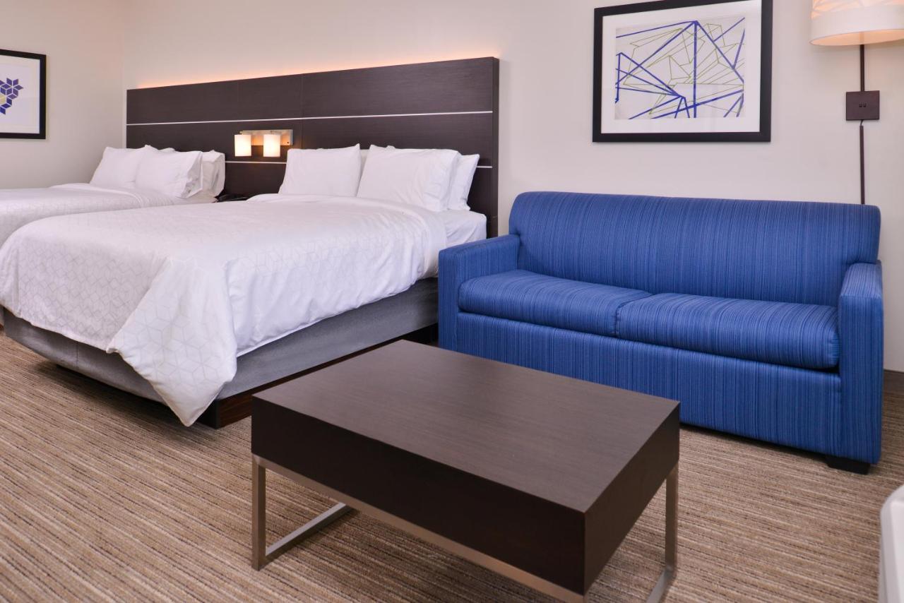 Executive Double Room with Two Double Beds - Non-Smoking at Holiday Inn Express & Suites Mall of America - MSP Airport by IHG