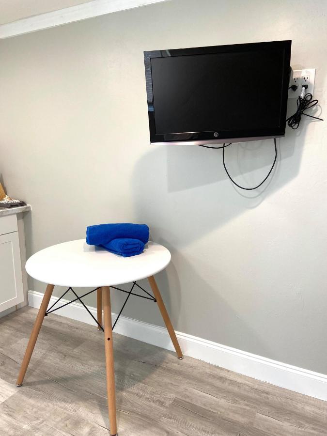 Deluxe Apartment at Sun Deck Inn and Suites