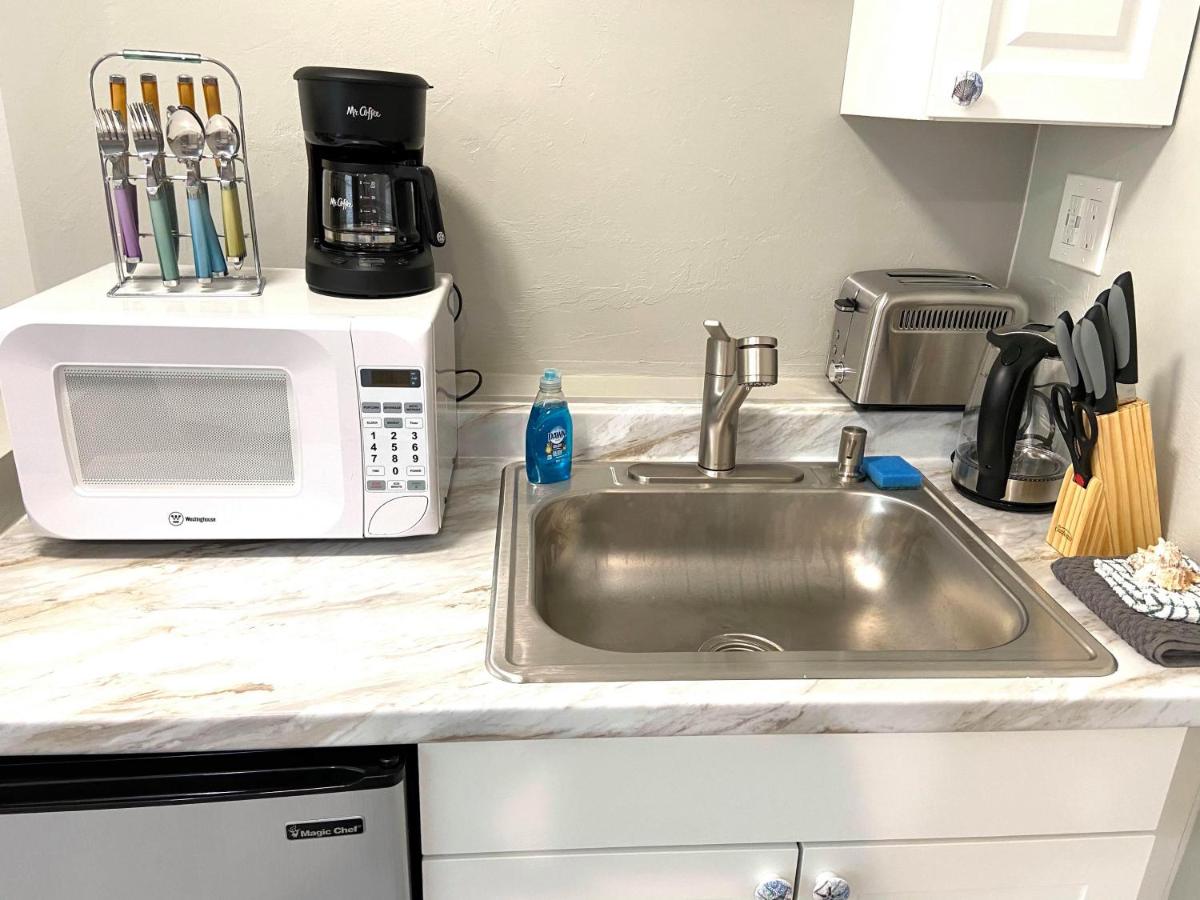 Deluxe Apartment at Sun Deck Inn and Suites