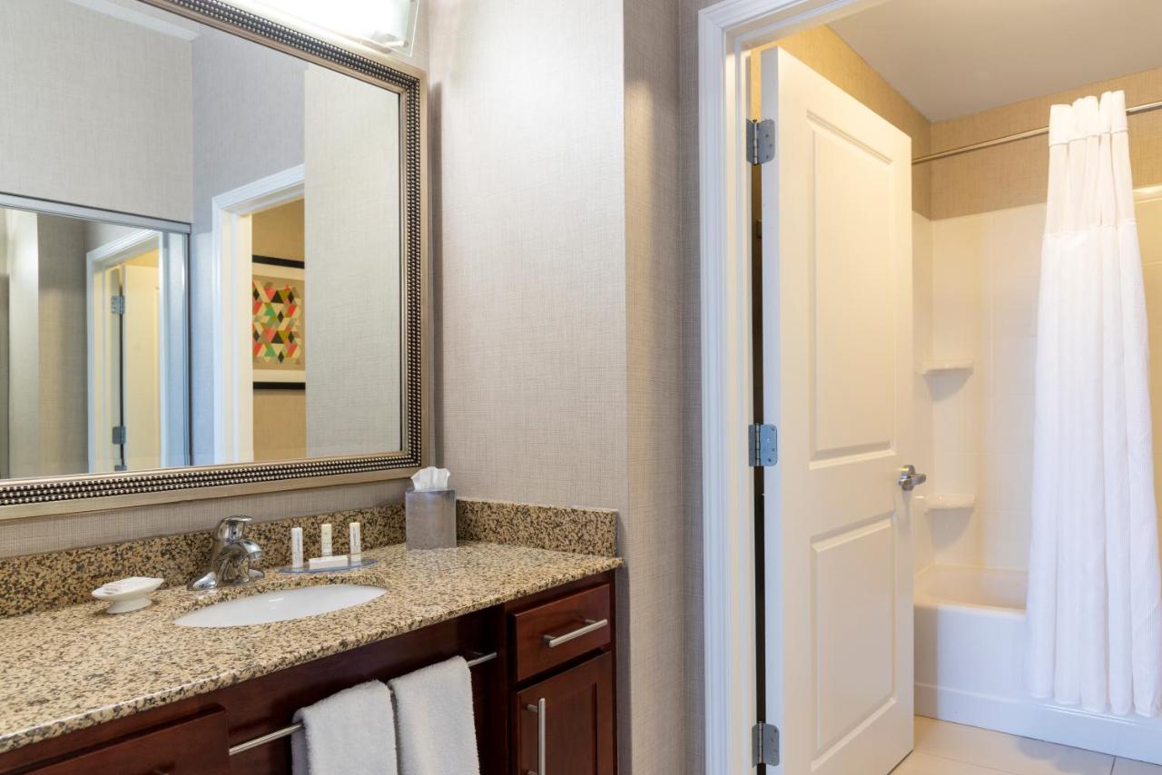 King Studio with Sofa Bed at Residence Inn Midland Marriott