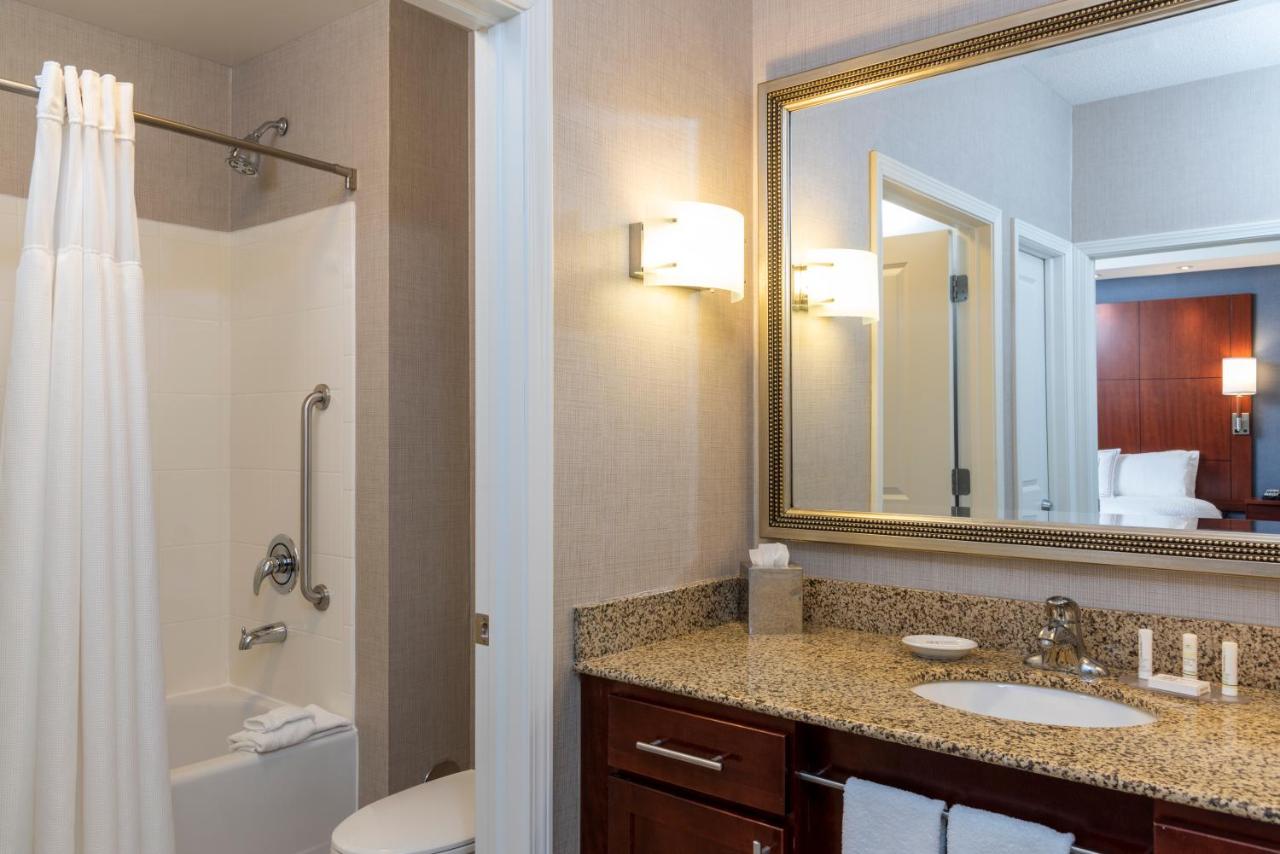 King Studio with Sofa Bed at Residence Inn Midland Marriott