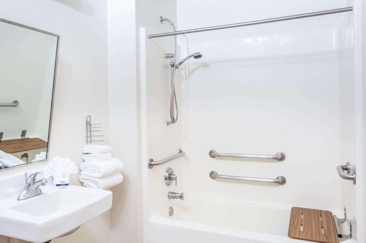 Queen Room - Disability Access/Non-Smoking at Microtel Inn & Suites by Wyndham Bozeman