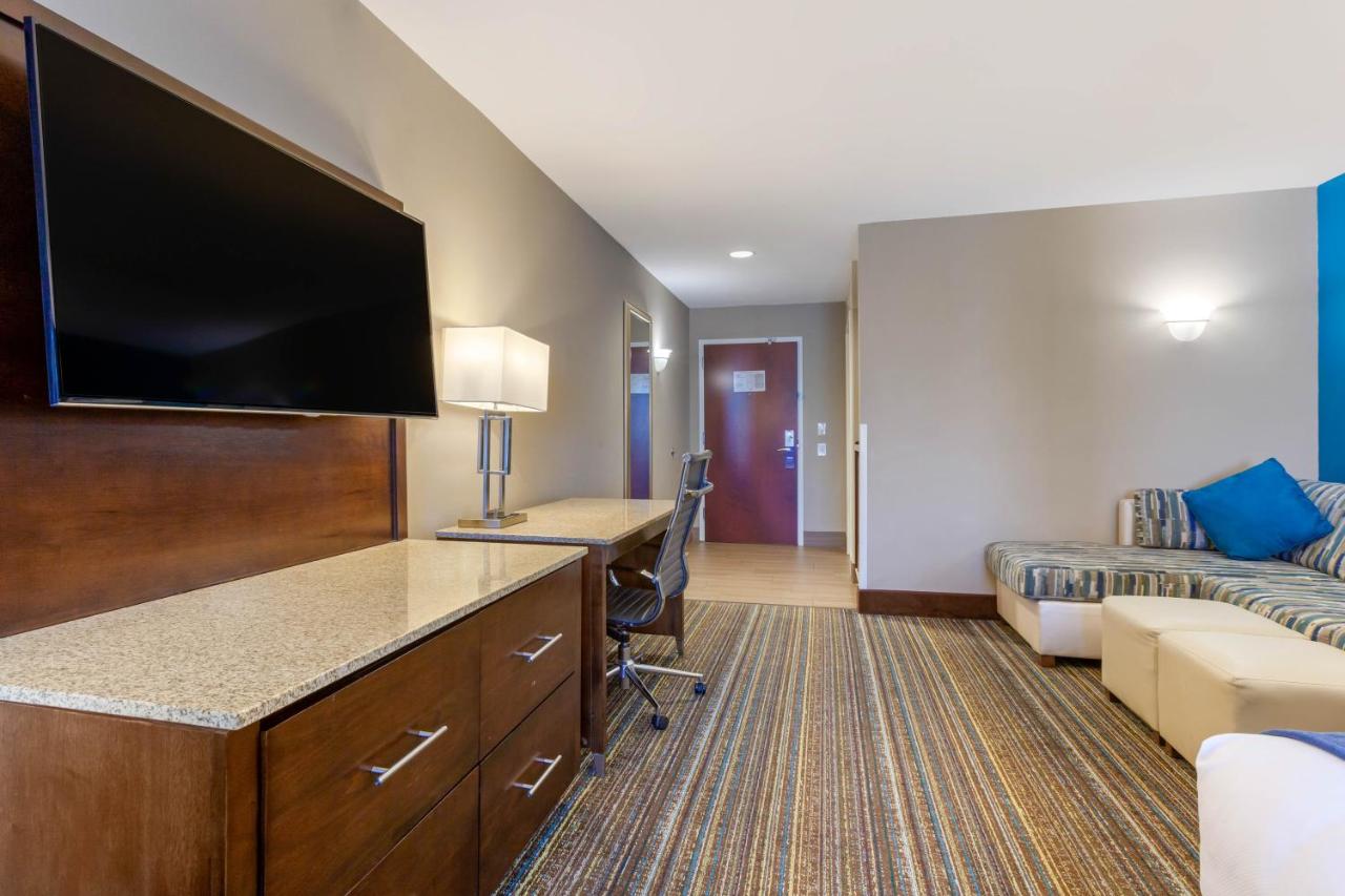 King Suite - Accessible/Non-Smoking at Comfort Suites Las Cruces I-25 North