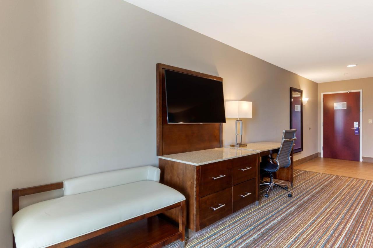 King Suite - Accessible/Non-Smoking at Comfort Suites Las Cruces I-25 North