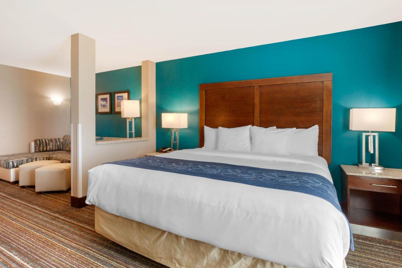 King Suite - Accessible/Non-Smoking at Comfort Suites Las Cruces I-25 North
