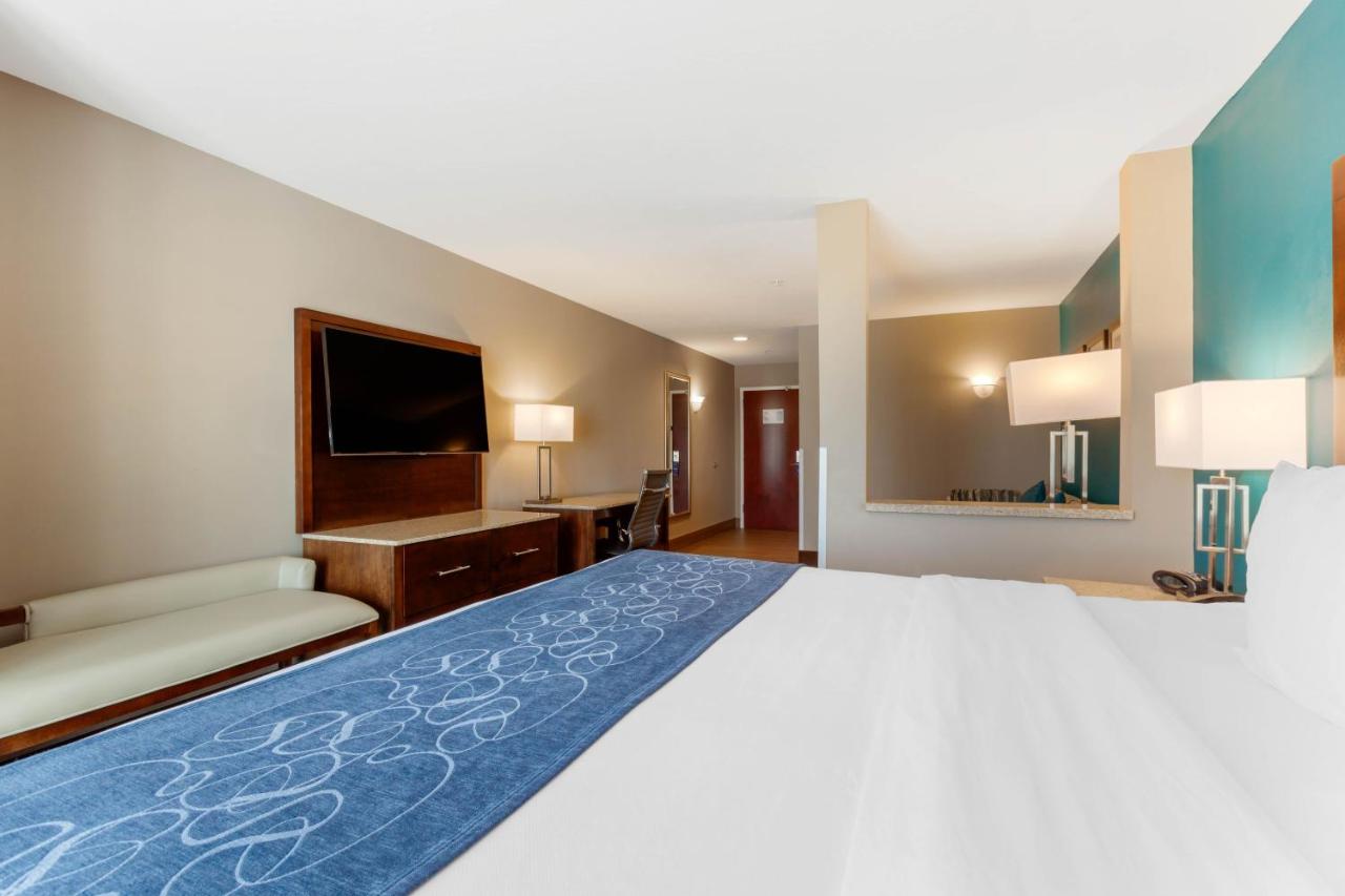 King Suite - Accessible/Non-Smoking at Comfort Suites Las Cruces I-25 North