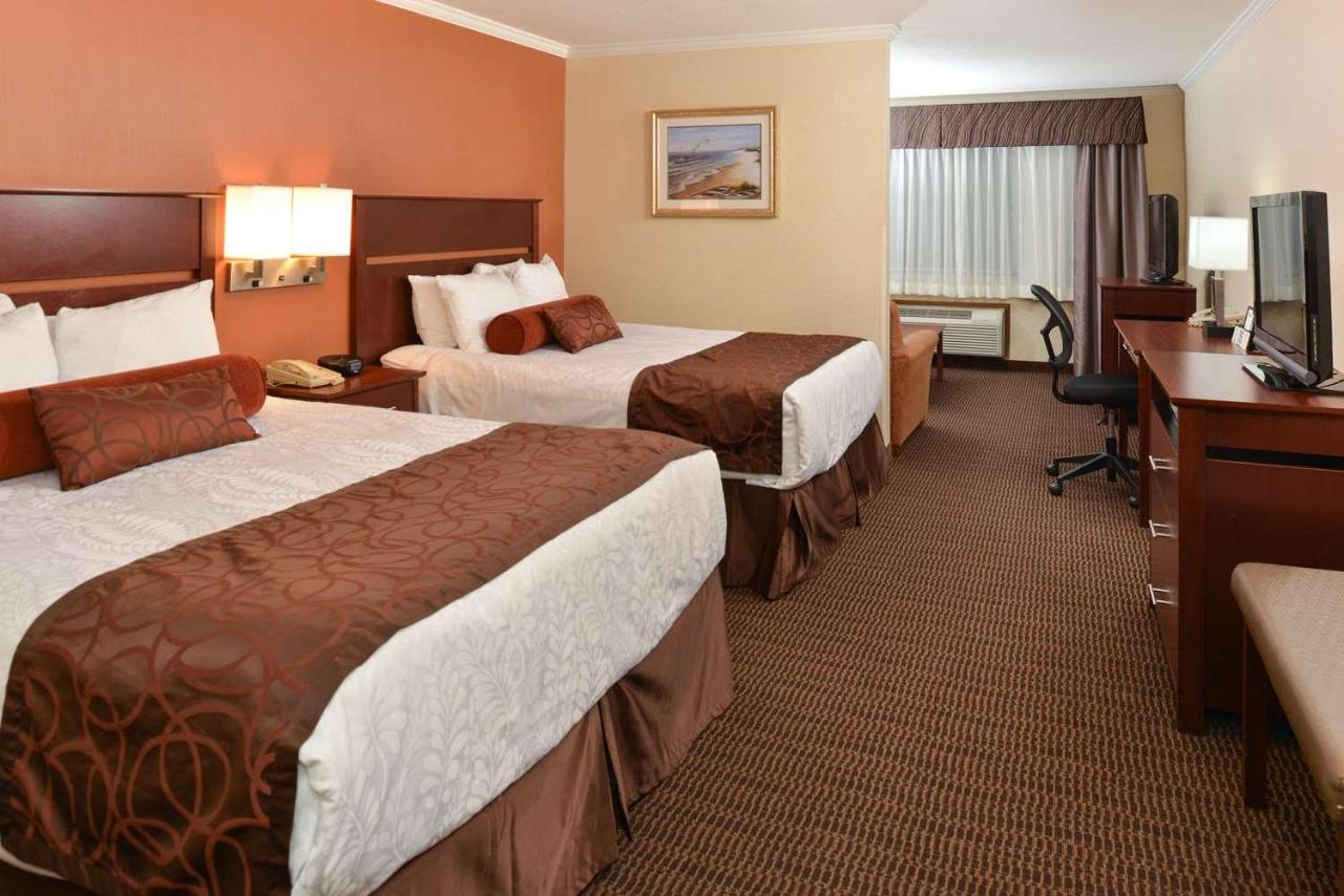 Queen Suite with Two Queen Beds at Best Western Plus Landmark Inn