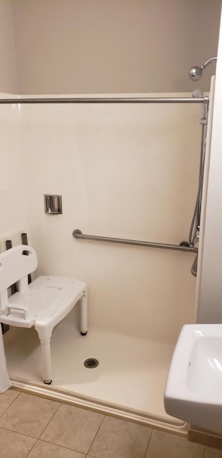 Queen Room - Disability Access/Non-Smoking at Microtel Inn & Suites by Wyndham York