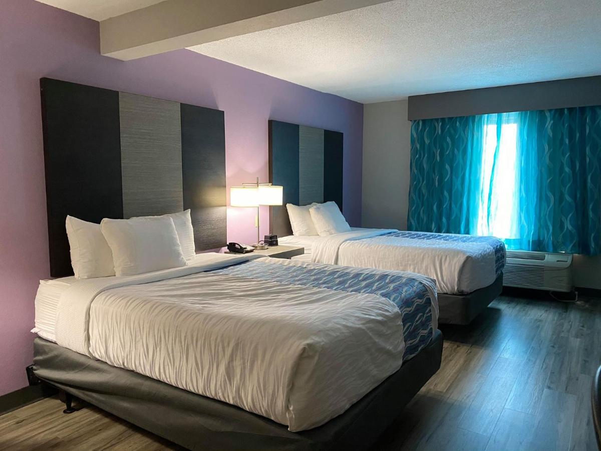 Deluxe Double Room with Two Double Beds at La Quinta Inn & Suites by Wyndham Clarksville