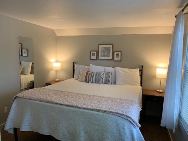 Cedar Court Inn