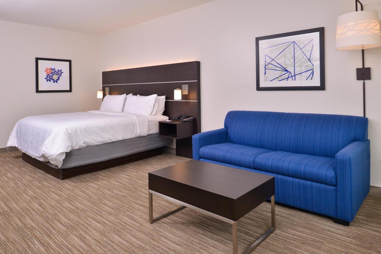 Suite - Hearing Accessible - Non-Smoking at Holiday Inn Express & Suites Mall of America - MSP Airport by IHG