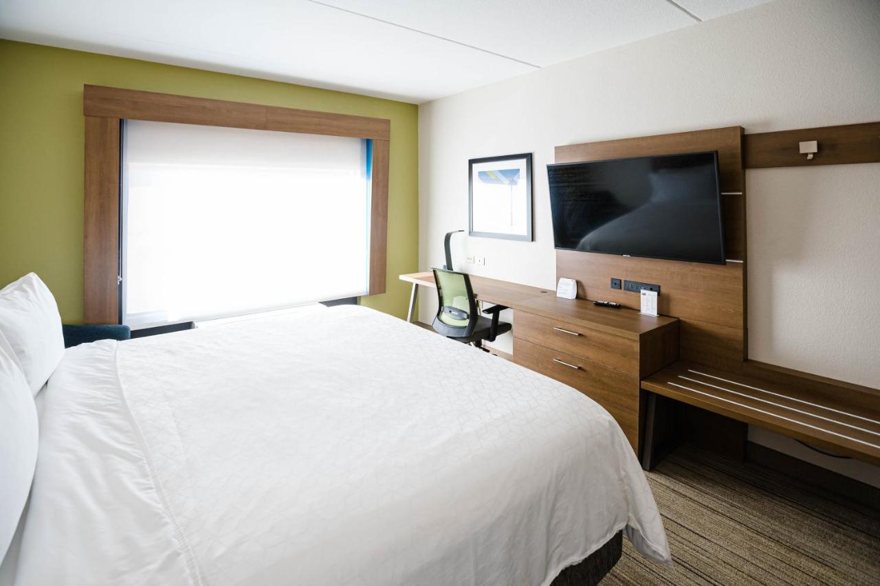 King Studio with Sofa Bed at Holiday Inn Express & Suites Knoxville-Farragut by IHG