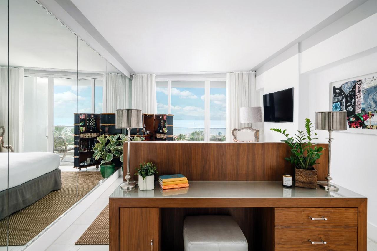 King Ocean Front Balcony at Nautilus Sonesta Miami Beach