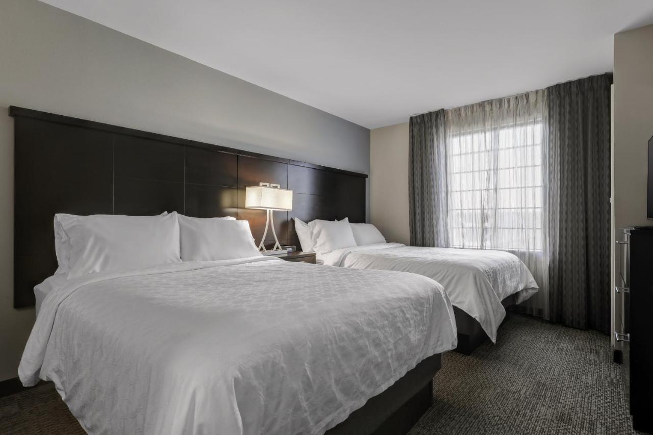 One-Bedroom Queen Suite - Hearing Accessible - Non-Smoking at Staybridge Suites Washington D.C.- Greenbelt, an IHG Hotel