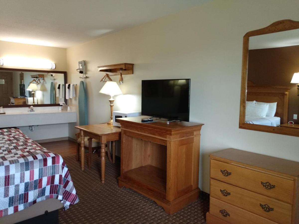 King Room at Gazebo Inn