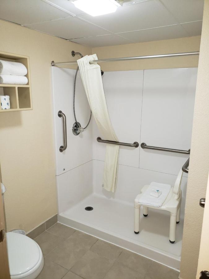 King Room at Gazebo Inn