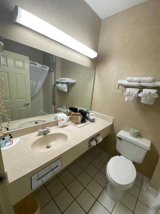 King Studio Suite - Non-Smoking at Baymont by Wyndham Casper East